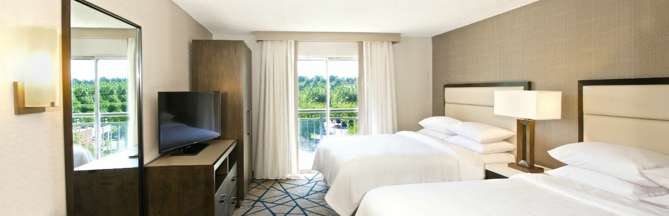 Embassy Suites By Hilton Seattle Белвью Экстерьер фото